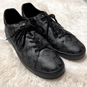 Coach Clip Low Top Sneaker In Charcoal Signature